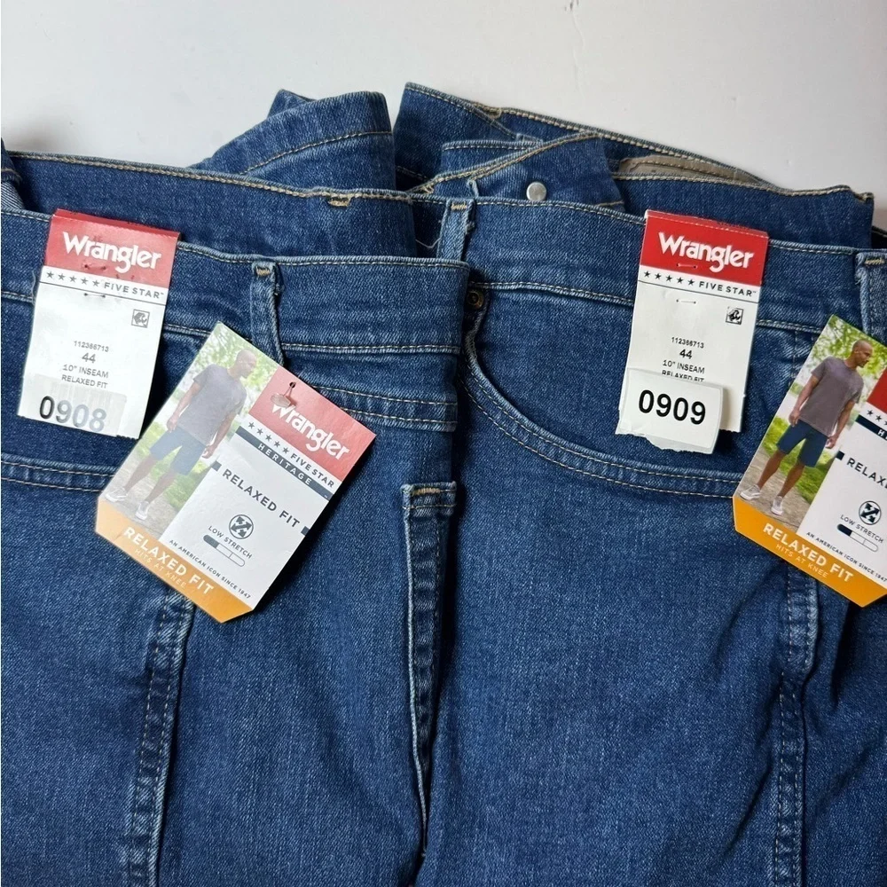 Wrangler® Men's and Big Men's Relaxed Fit Five Pocket Denim Short